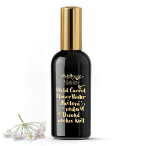 Kvetová voda Divoká mrkva kvet v rozprašovači